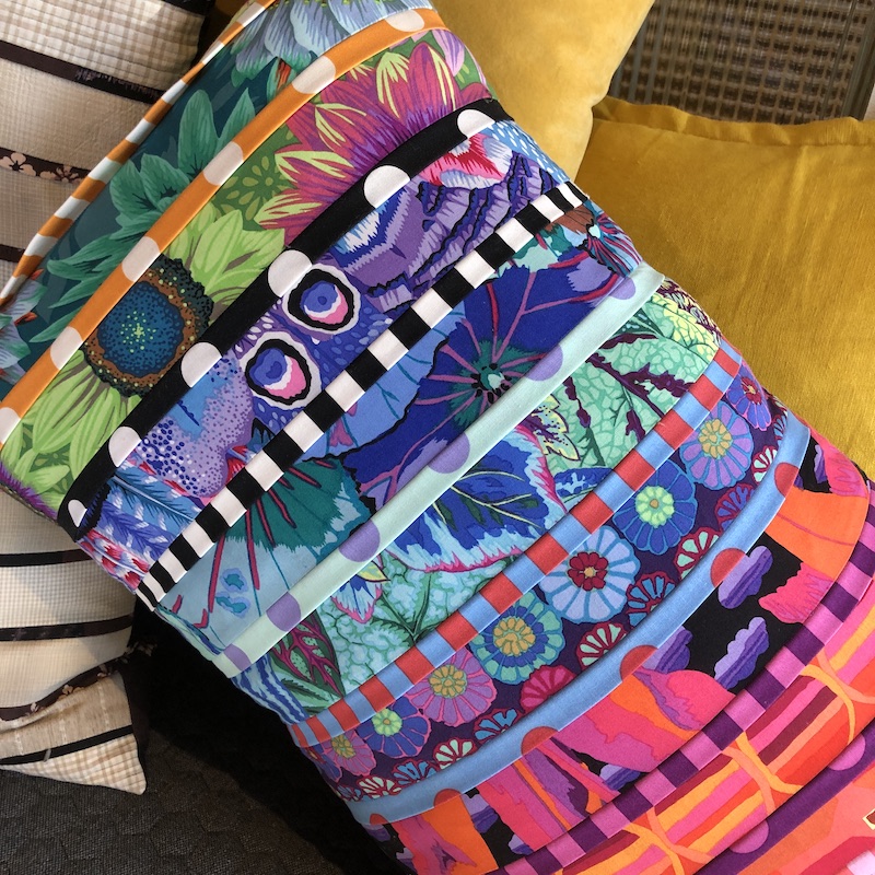 Carol Culey 'Peeper Pillow' Cushion Kit - Image 6
