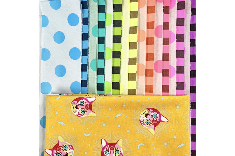 Carol Culey 'Peeper Pillow 2' Cushion Kit - Image 4
